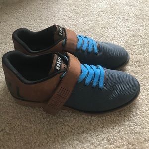 No Bull Lifters (like new)